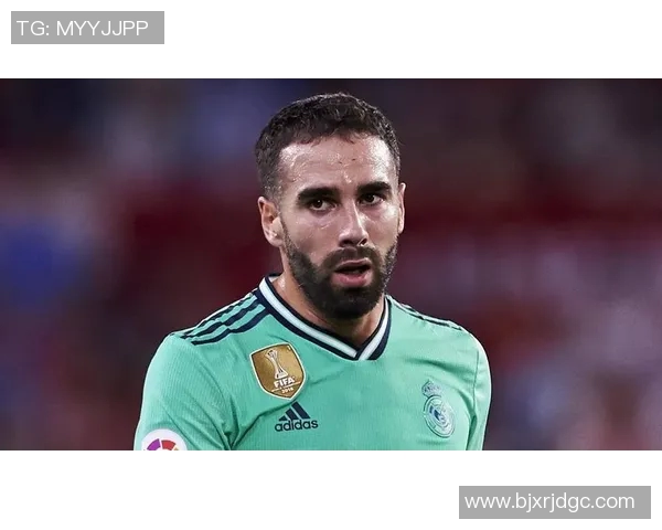 最容易上手的足球后卫球星推荐及其成长路径解析