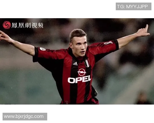 90年代百大足球球星盘点：回顾黄金时代的传奇人物与辉煌瞬间