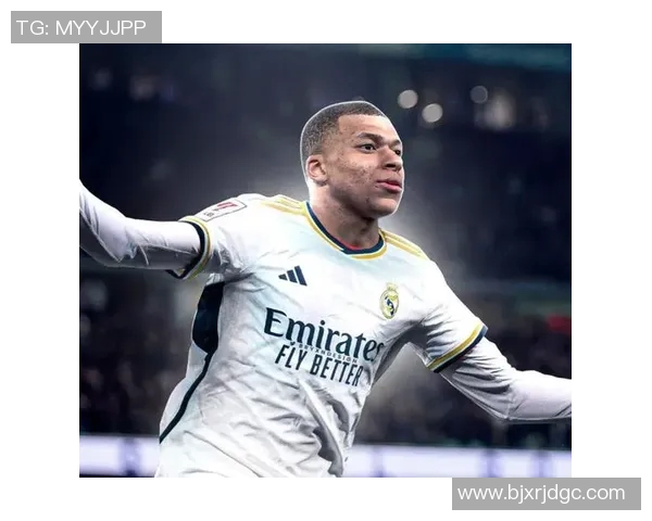 中年足球球星激情对决展现岁月沉淀实力与绿茵魅力