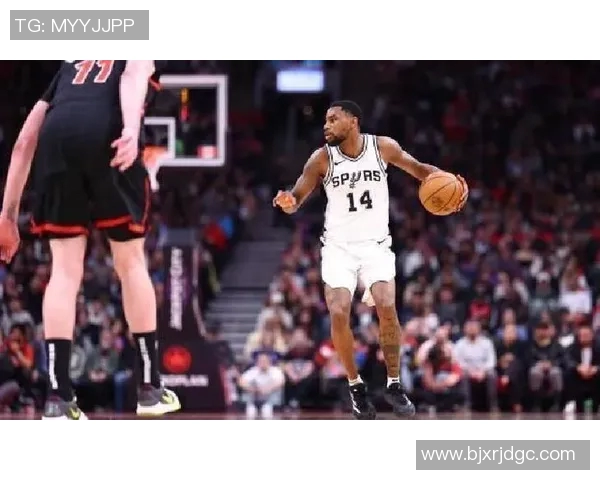 笑点满满的球场奇才:那些既踢球又逗乐的足球幽默明星 笑点满满的球场奇才:那些既踢球又逗乐的足球幽默明星